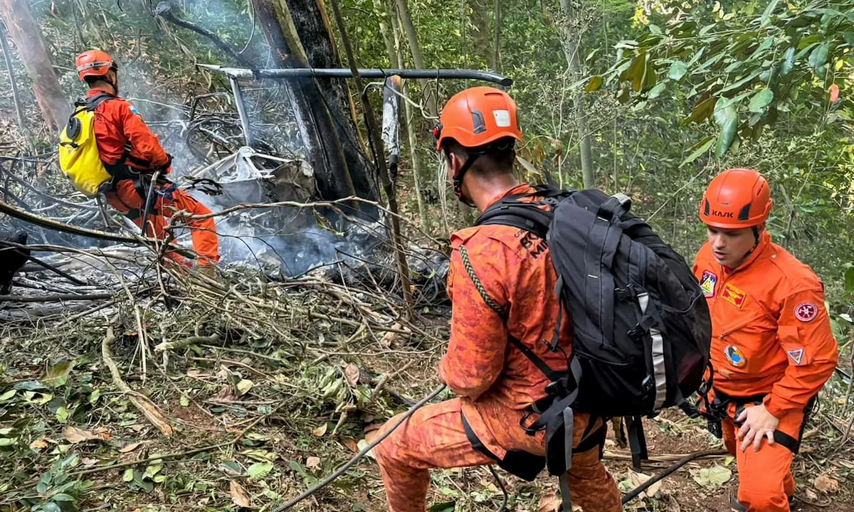 Conmoción en Río de Janeiro por otro accidente de un helicóptero turístico: murieron el piloto y tres colombianas