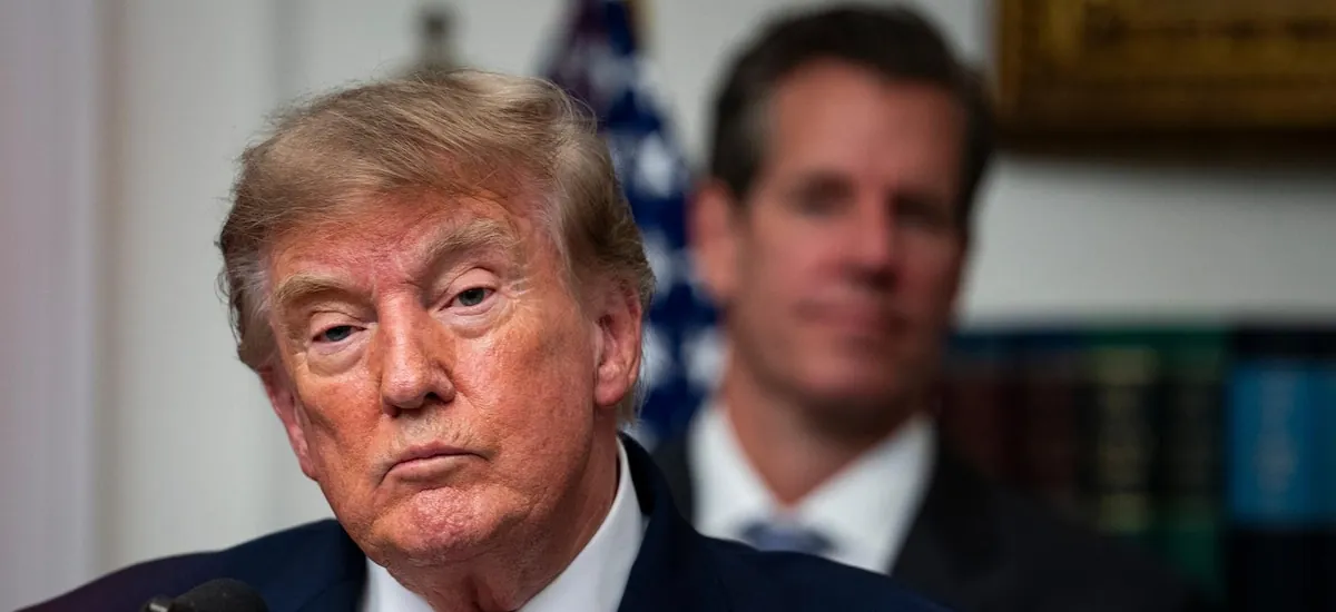Trump declara la mayor "guerra económica" contra Irán y amenaza a todo país que permita cualquier ayuda a Teherán