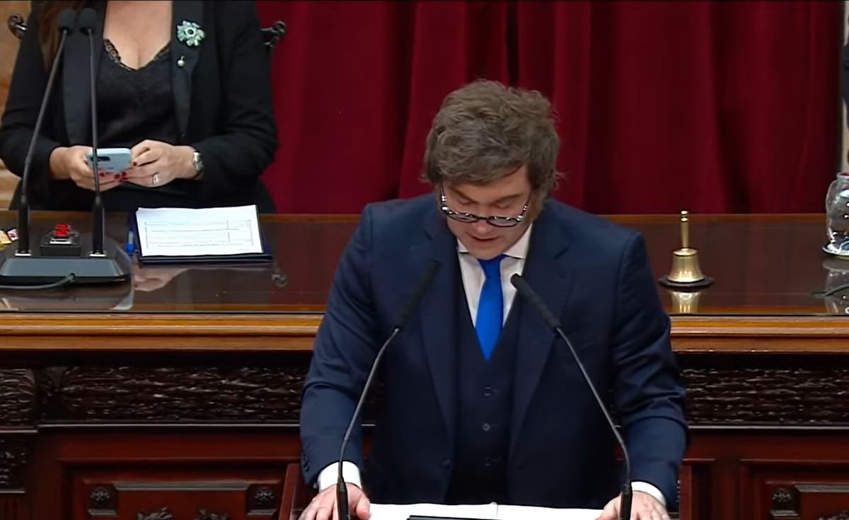 Manuel Adorni, tras el gélido gesto entre Milei y Villarruel: “La vicepresidenta no es parte del Gobierno”
