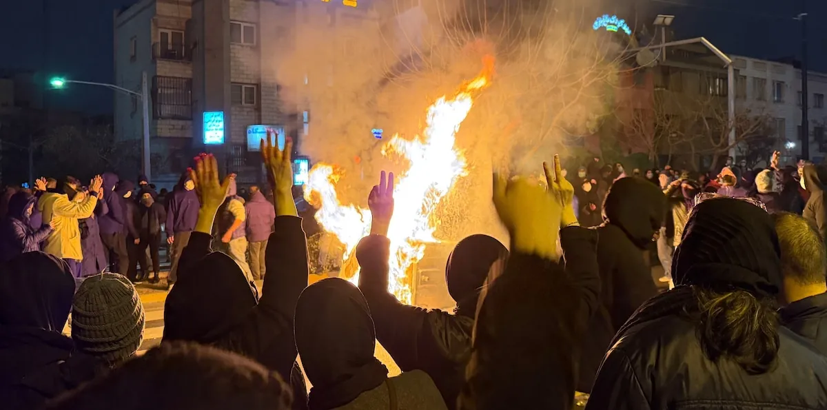 Ejecuciones en Irán: tres jóvenes fueron ahorcados y crece la alarma por una nueva ola represiva
