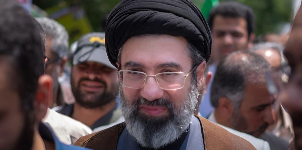 Quien es Mojtaba, el hijo de Alí Jamenei que sobrevivió a los ataques de EEUU y podría sucederlo en Irán