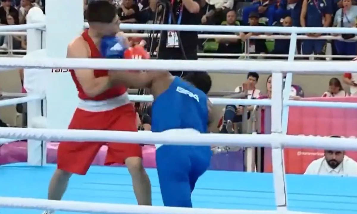Juegos Suramericanos: el boxeador uruguayo Santiago Cardozo sufrió un tremendo nocaut en la final y debió ser llevado a un hospital