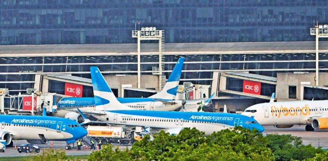 Sin paro de controladores aéreos: hay tregua y buscan destrabar el conflicto con EANA