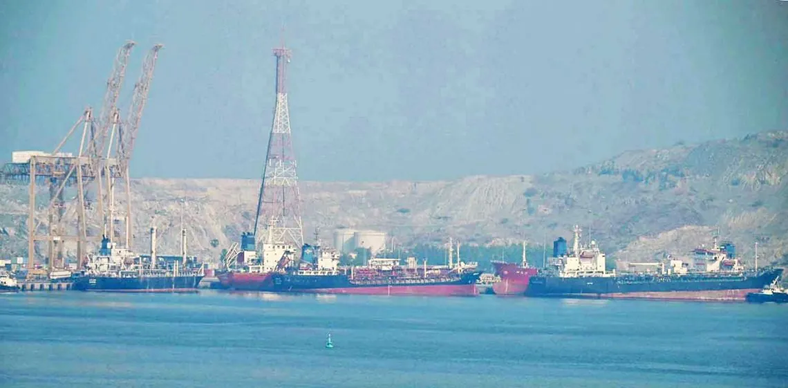 Irán amenaza con represalias tras la captura de un buque por la marina de EE. UU.