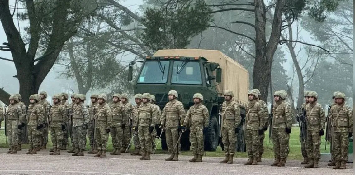 El Gobierno anunció un aumento para los empleados públicos y los integrantes de las fuerzas de seguridad: cuán...