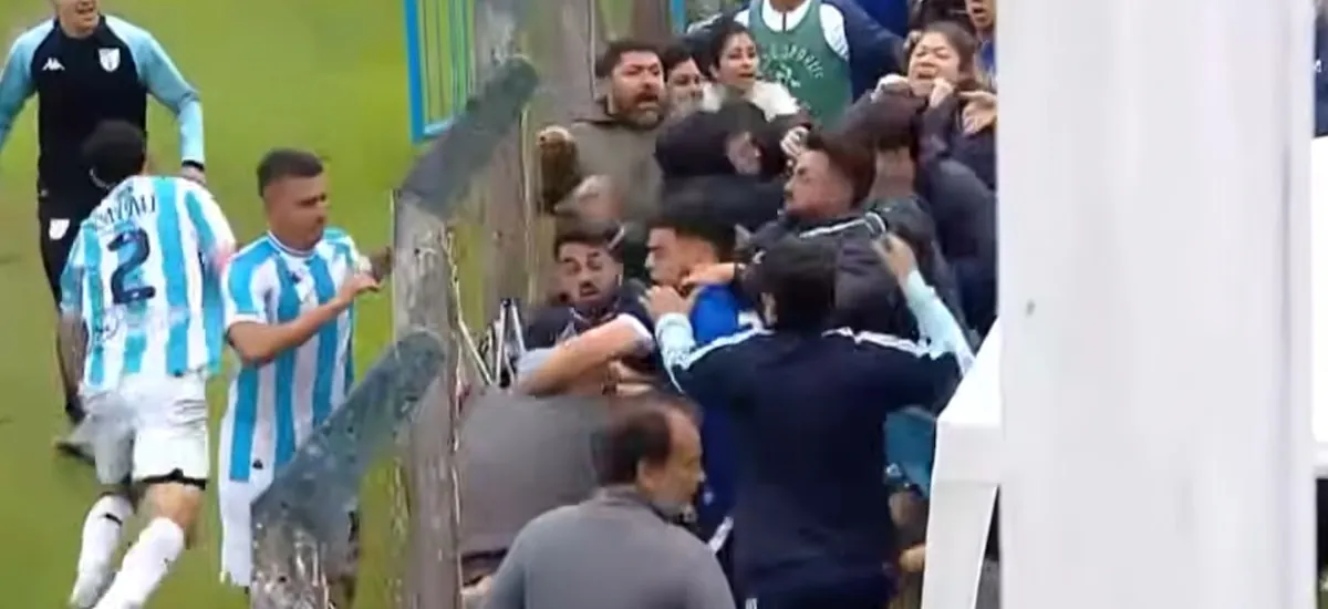 La batalla campal en el escandaloso final de Atlético Tucumán-Talleres en Reserva, con el Laucha Acosta como protagonista