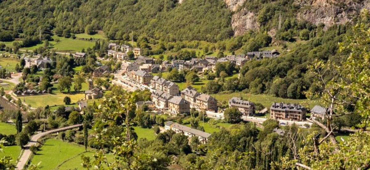El pueblito cerca de Barcelona que fue reconocido por UNESCO por sus impresionantes paisajes y gastronomía