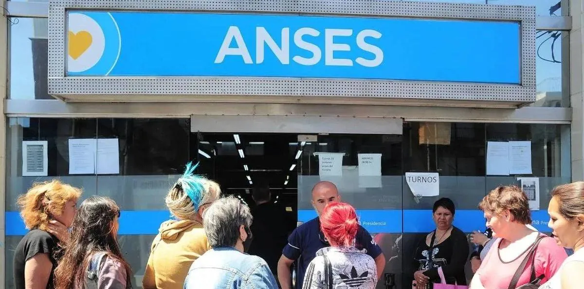Fechas de cobro ANSES: quiénes cobran hoy jubilaciones, pensiones y AUH este lunes 10 de agosto