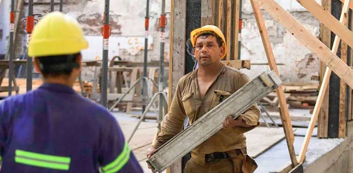 La construcción volvió a crecer en mayo, según el INDEC: subió 6,3% en un mes y 4,1% interanual