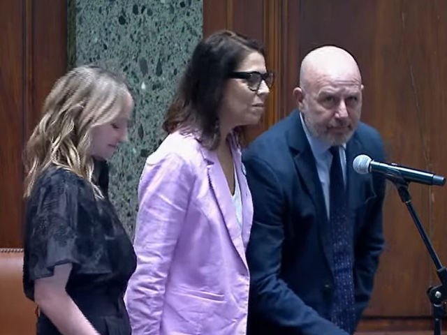 Juraron los nuevos legisladores porteГ±os: los libertarios denuncian un acuerdo entre el PRO y el PJ para el reparto de cargos