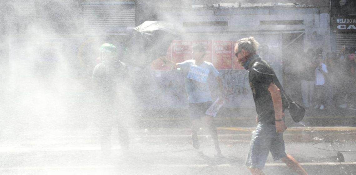 Reforma Laboral: hubo incidentes y algunos detenidos en el Centro y frente al Congreso