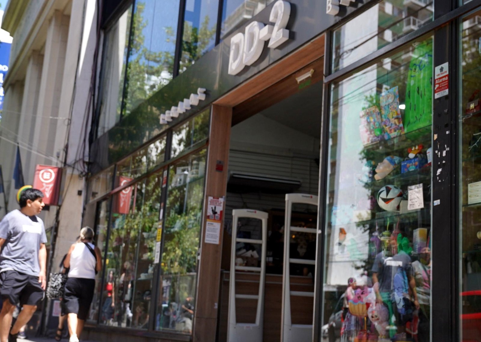 “Todo x 2 pesos” versión 2026: las claves del nuevo boom de bazares chinos que abren todos los días