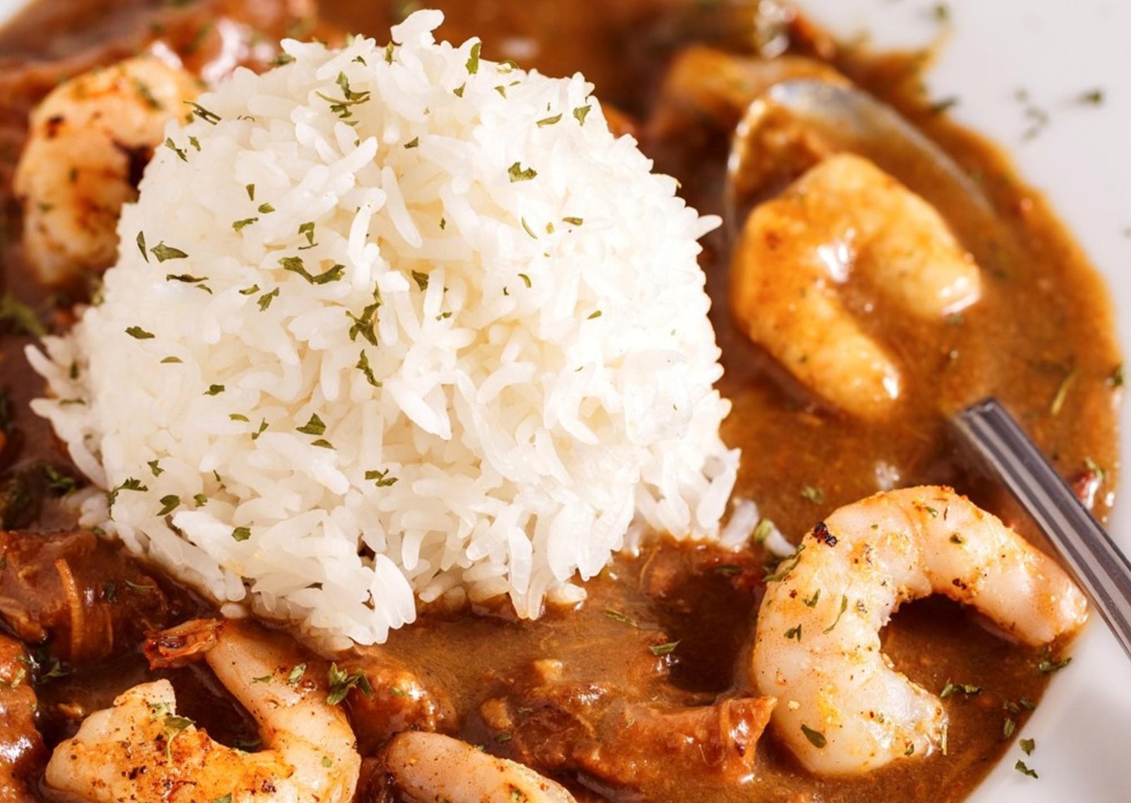 Cómo hacer gumbo, el clásico plato de comida cajún ideal para el invierno