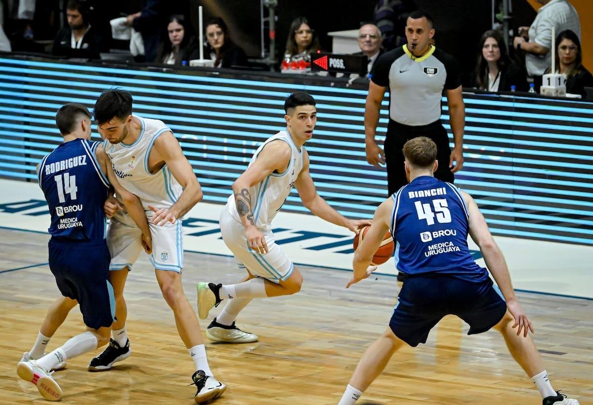 Argentina perdió contra Uruguay por 17 puntos en la eliminatoria para el Mundial de básquetbol