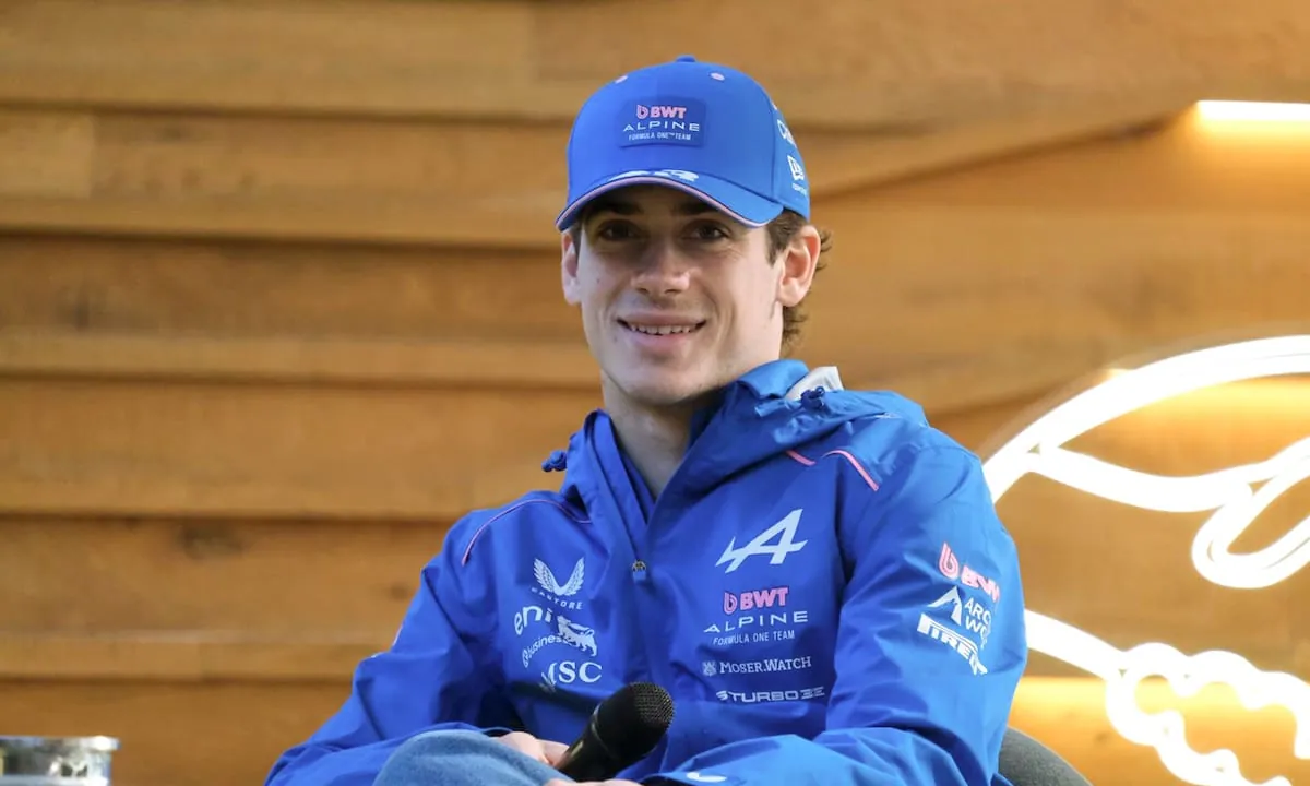 El emotivo reconocimiento que recibió Franco Colapinto en la previa a su exhibición