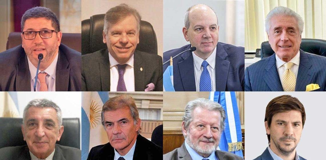 Los ocho samuráis y una prensa ausente