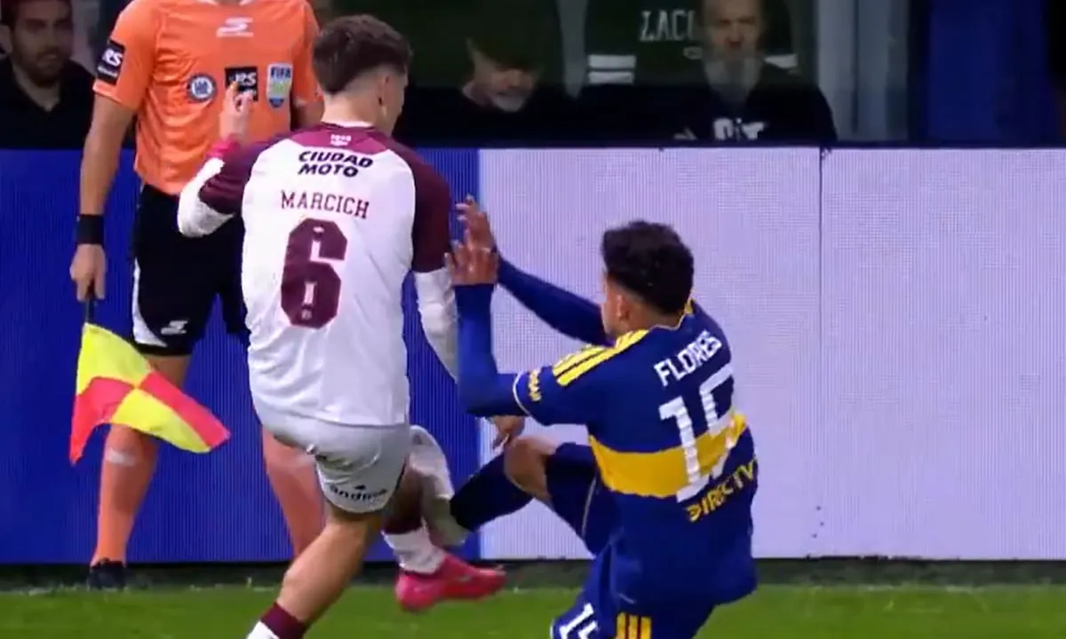 Germán Delfino, el responsable del VAR en Boca vs. Lanús, defendió su decisión en la falta de Flores por la que se pidió tarjeta roja