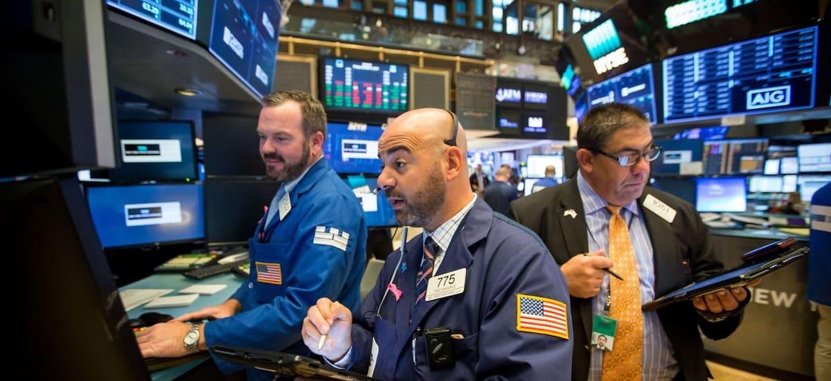 Qué acciones pagan dividendos en febrero y son una oportunidad de inversión con un dólar estable - El Cronista