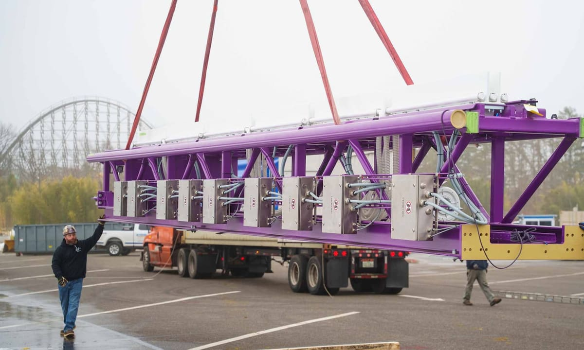 Nueva montaña rusa récord en Six Flags: primeras imágenes y detalles de la construcción