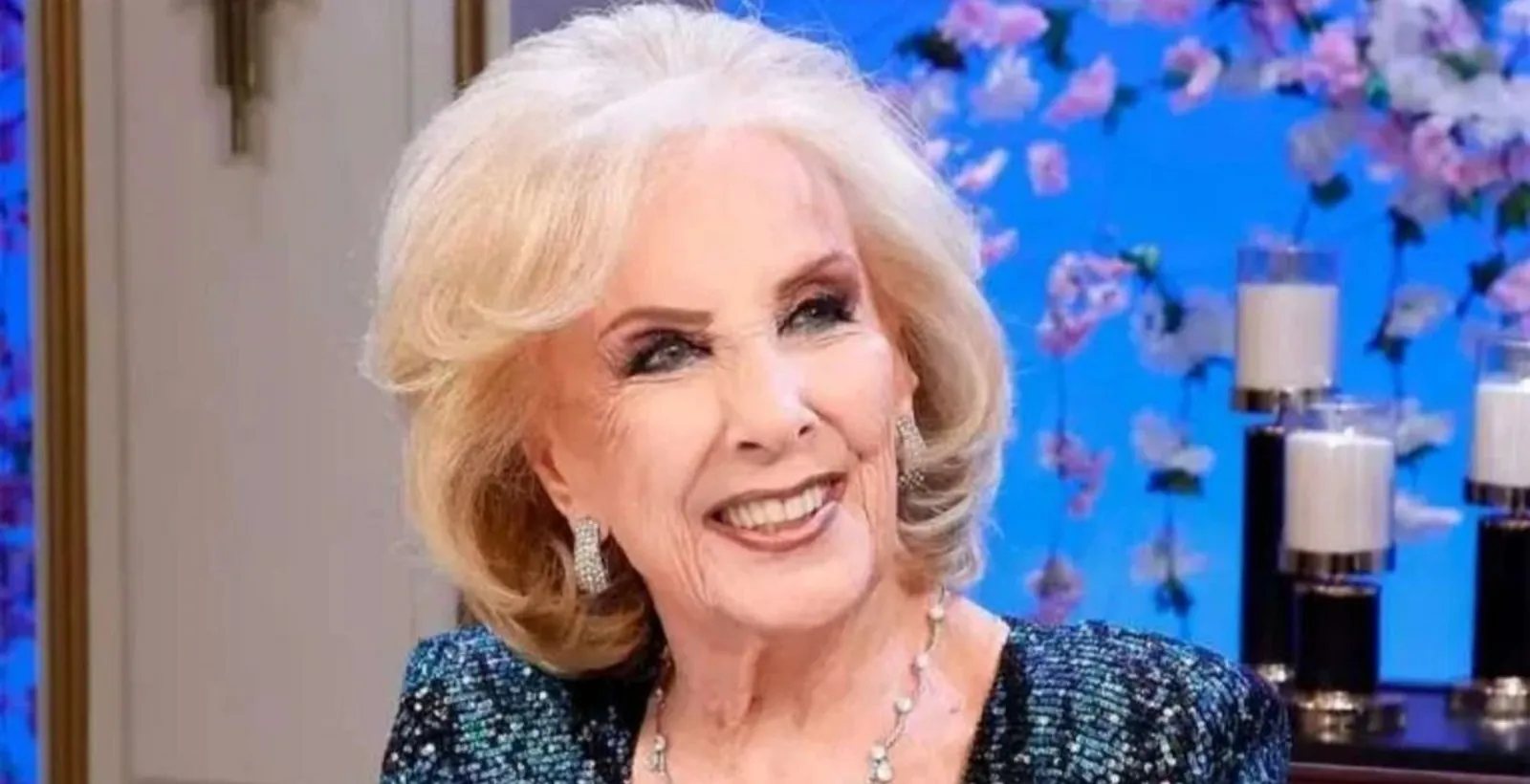 Sin maquillaje y en el Día de la Madre: la primera foto de Mirtha Legrand tras su internación