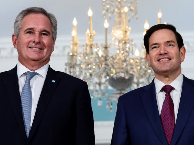 Marco Rubio habló con Pablo Quirno y le agradeció por “la cooperación argentina para enfrentar al narcoterrorismo” en Venezuela