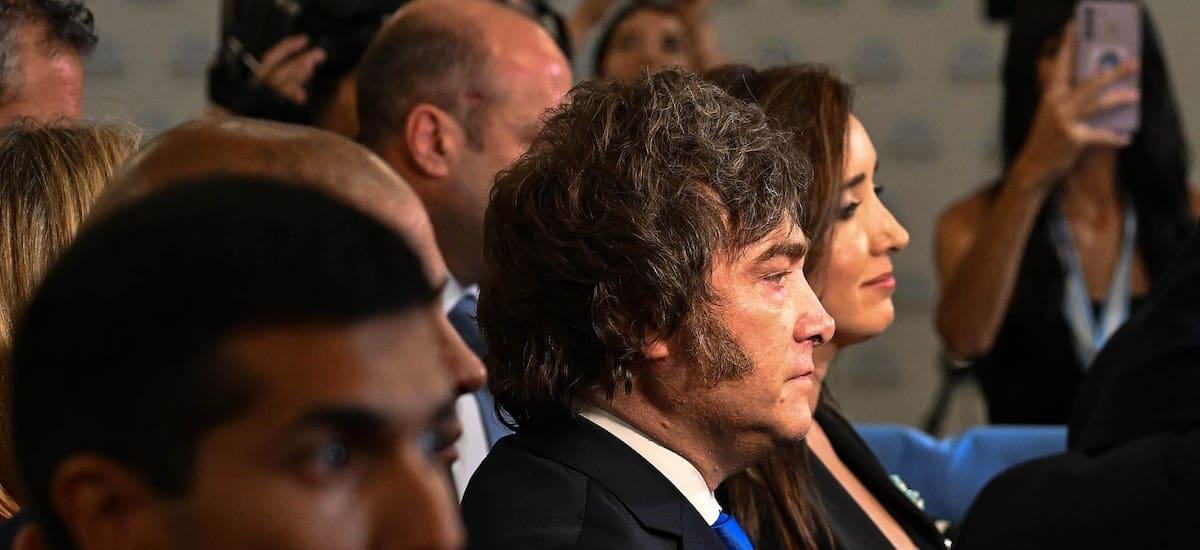 Apertura caliente: cruces, incidentes de seguridad y malestar en el recinto