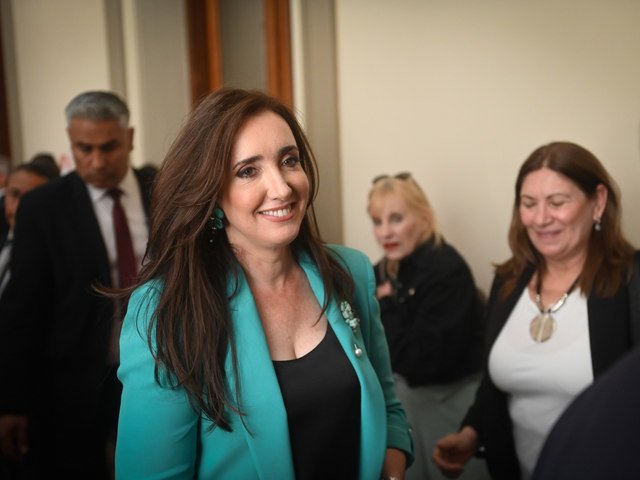 Villarruel marca diferencia con el Gobierno, se reГєne con parlamentarios y pide por Malvinas