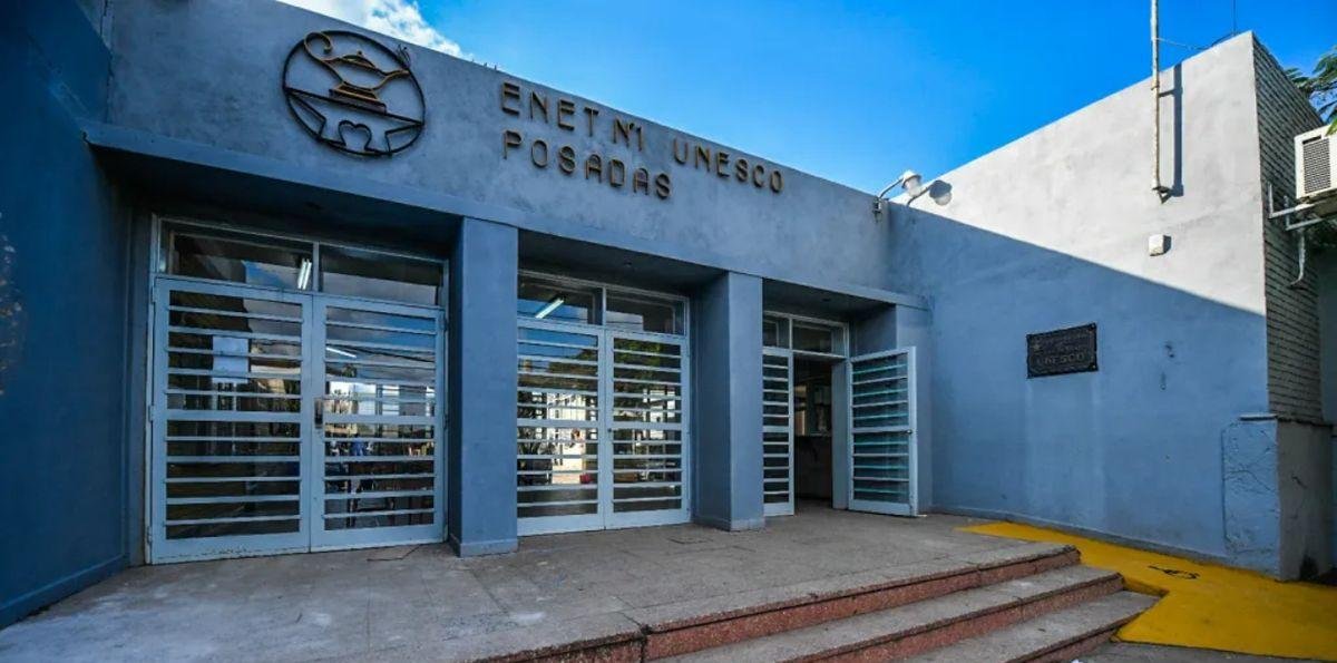 Horror en una escuela de Misiones: un adolescente de 17 años se disparó en pleno recreo y está grave