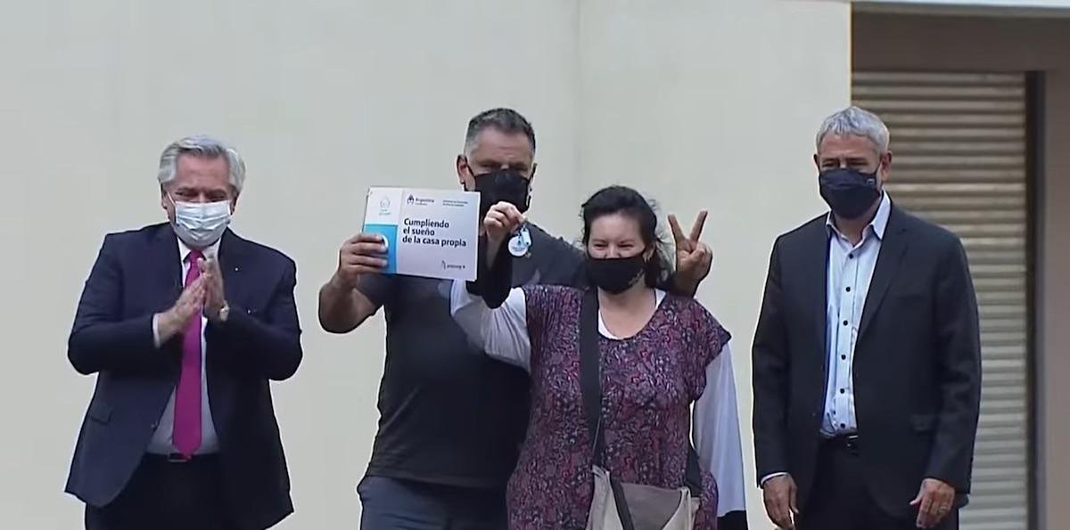 El video del día en que Alberto Fernández entregó el edificio que hoy sufrió el derrumbe