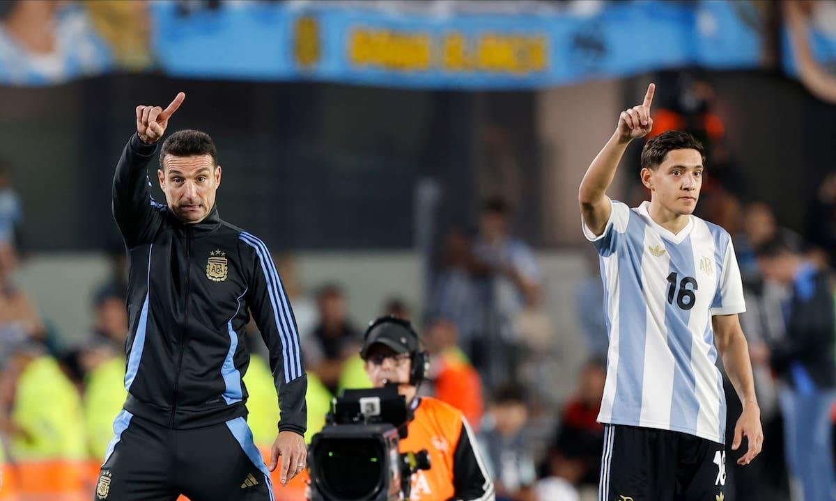 Las fijas de Lionel Scaloni para el Mundial 2026: históricos y promesas que buscan continuar el legado