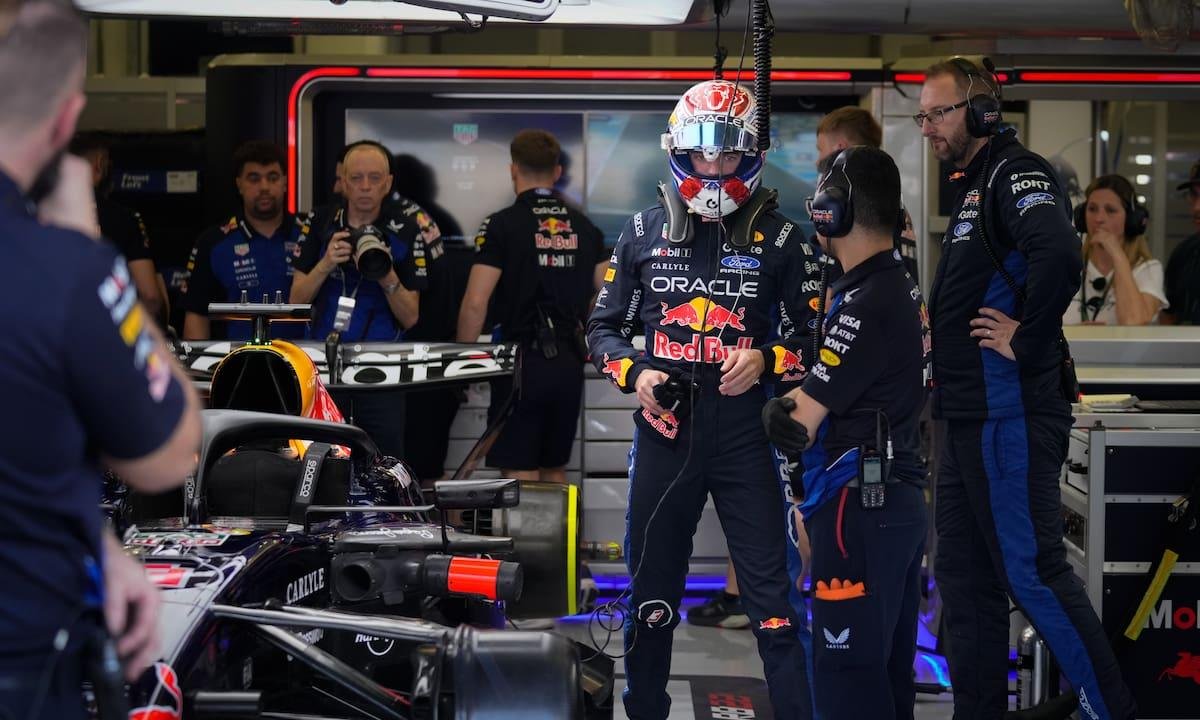 Federación de fútbol de Qatar pospone partidos por tensiones tras ataques a Irán