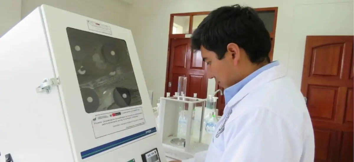 Minedu impulsa webinars gratuitos para docentes y estudiantes para fortalecer publicación científica en universidades