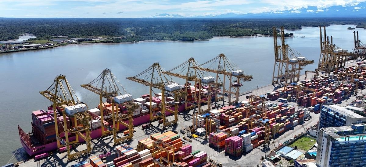 Transportadores piden “modelo de Estados Unidos” para frenar cobros y demoras en el puerto de Buenaventura