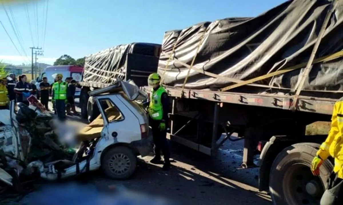 Dos argentinos murieron en un choque entre un camión y un auto en Brasil