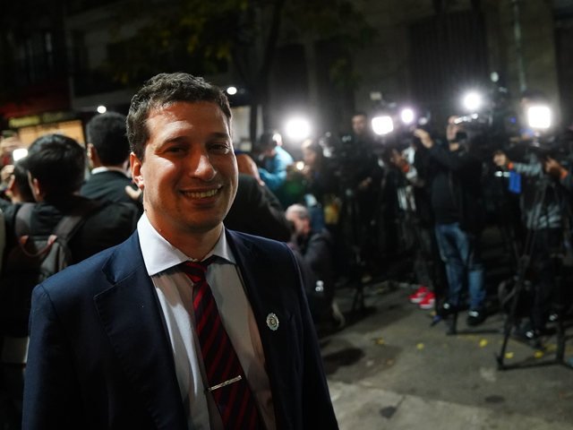 Como MarГ­a Eugenia Vidal, ahora un legislador porteГ±o busca trabajo en LinkedIn: вЂњTanto en lo pГєblico como en lo privadoвЂќ