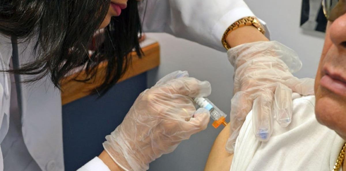 Avanza la gripe H3N2 en la Argentina: quiénes deben vacunarse y cuántas dosis necesitan según cada caso