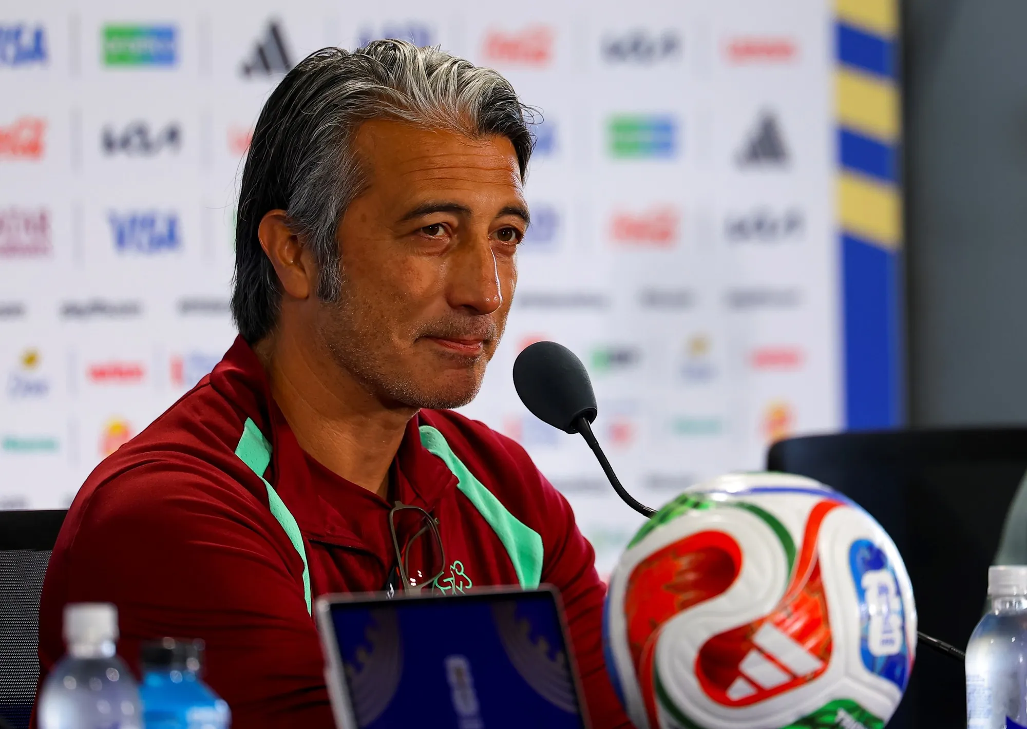 Murat Yakin, el DT de Suiza, habló antes del choque con Argentina por los cuartos de final del Mundial y se lamentó por la baja de una de sus figuras