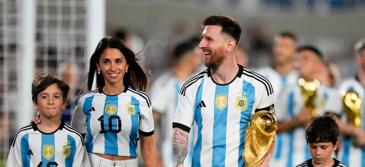 La conmovedora carta de Antonela Roccuzzo tras la despedida de Messi de la selección argentina: “Te vi sufrir, caer y levantarte”
