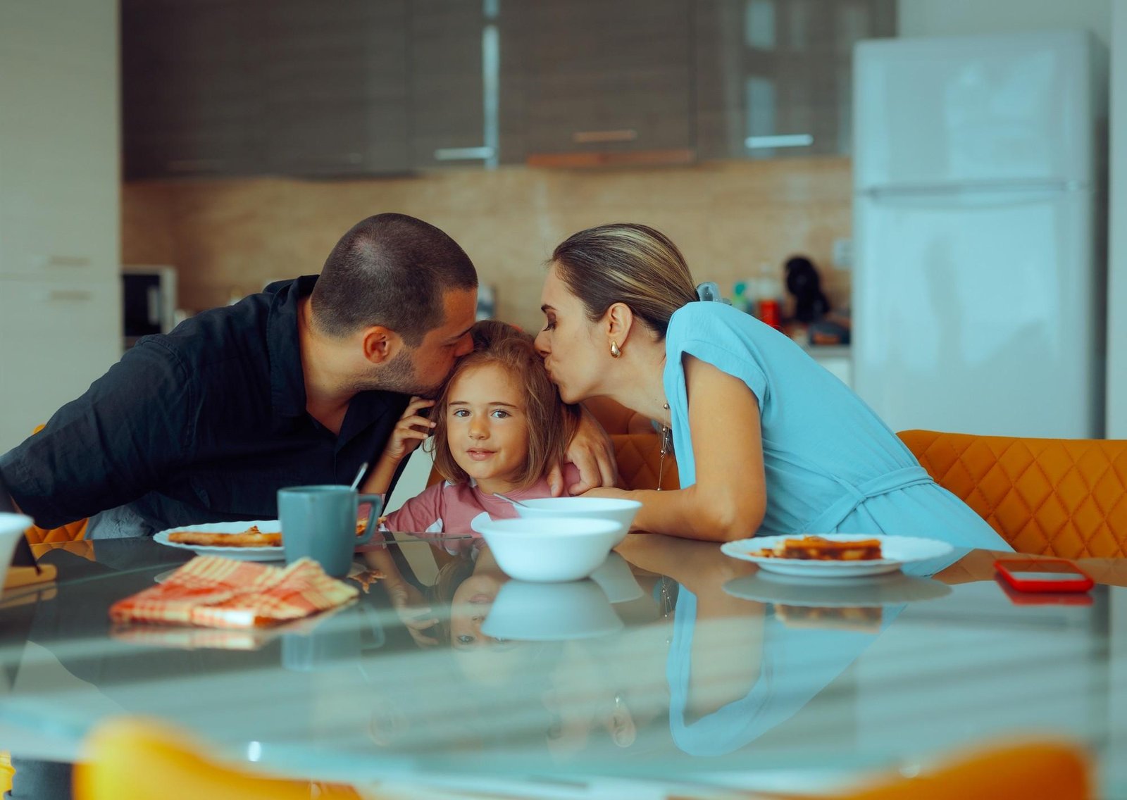 Hijos únicos: qué mitos persisten y cuál es el verdadero impacto de no tener hermanos