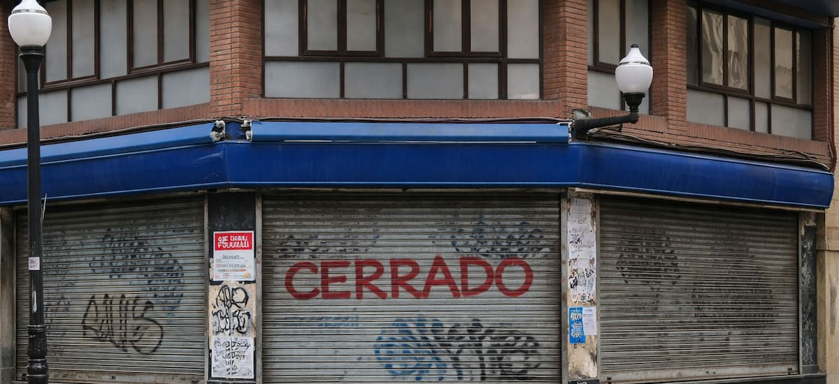 Cierra una histórica cadena de supermercados: baja la persiana de todas sus tiendas y cientos de empleados quedan sin trabajo