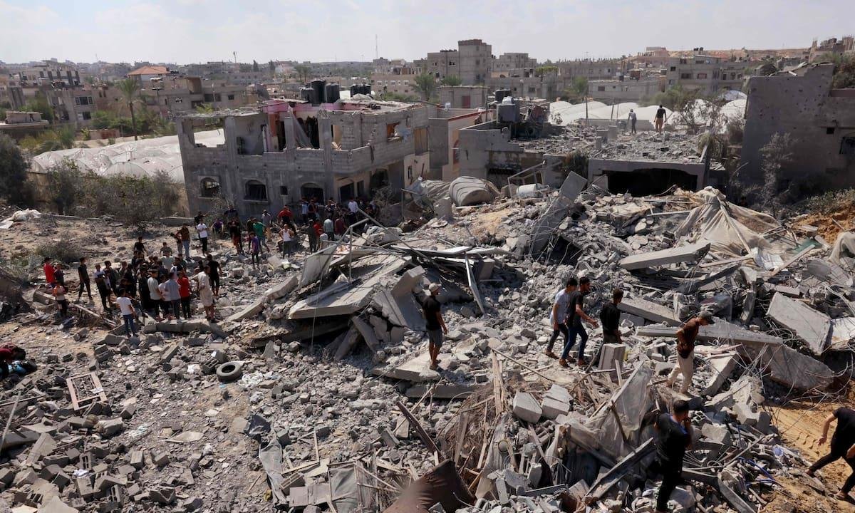 Los talibanes se abren a conversaciones con Pakistán tras bombardeos a Kabul y Kandahar