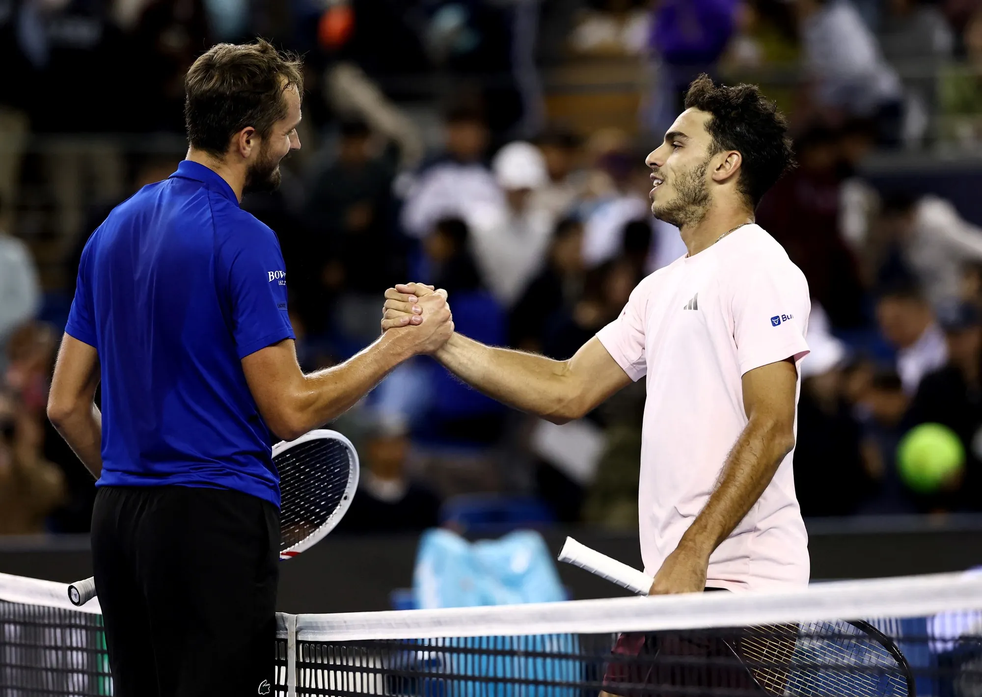 Fran Cerúndolo chocó con el muro de Medvedev en el ATP 500 de Beijing: no pudo imitar a Guillermo Coria y Juan Martín Del Potro
