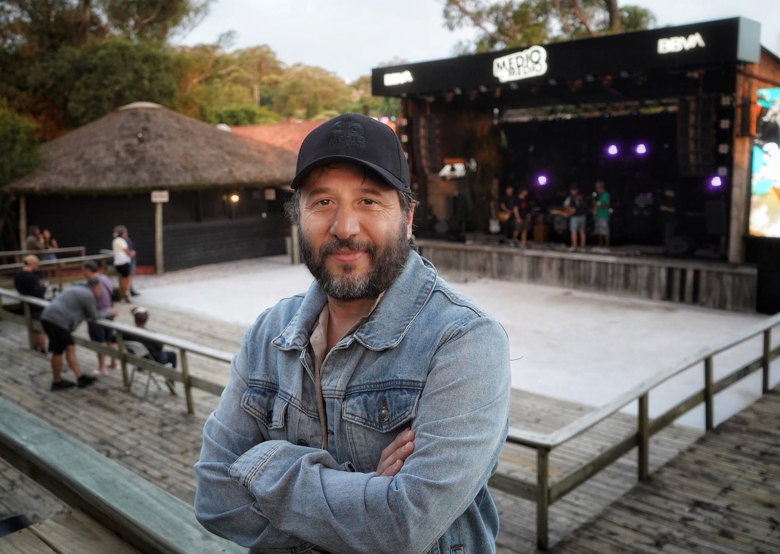 El argentino dueño del templo de la música en Punta del Este: "No me perdí ninguno de los mil recitales que hubo en 30 años"