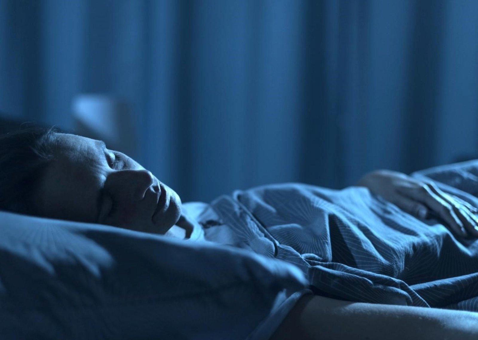 La actividad que los expertos recomiendan para conciliar el sueño en minutos