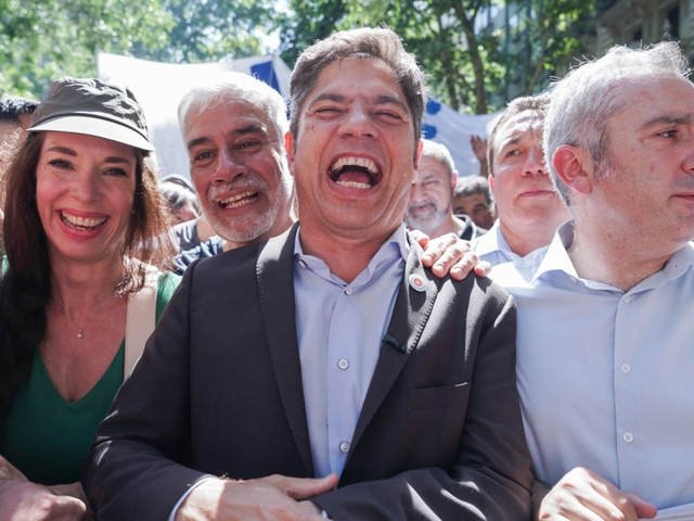 MГЎs ruido en Provincia: un sector del PJ apunta contra Roberto Feletti por usurpaciГіn de cargo pГєblico en el Senado y podrГ­an denunciarlo