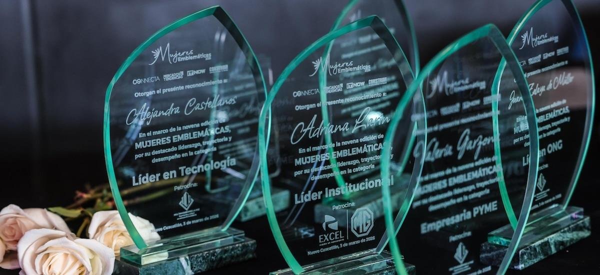 La directora del Centro Histórico de San Salvador fue reconocida como líder institucional en evento nacional