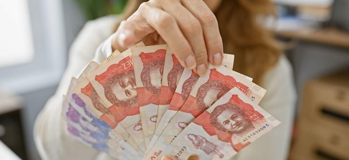 ¿Cómo quedó el salario mínimo y el auxilio de transporte en Colombia para el 2026?