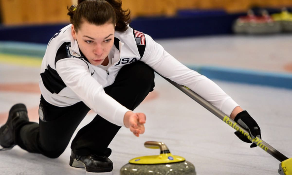 Curling: el deporte que es furor durante los Juegos Olímpicos de Invierno y que juegan Guillermo y Kate Middleton en Escocia