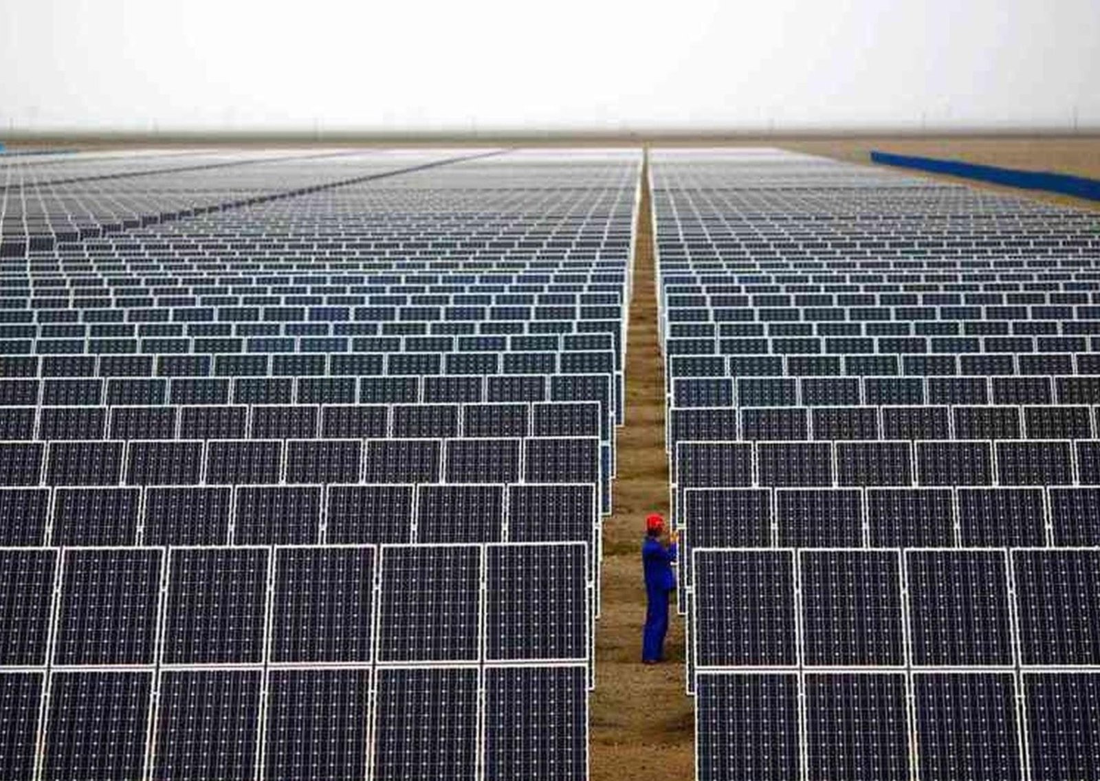 Tiene el tamaño de Nueva York y está en China, así es el parque de energía solar más grande del mundo