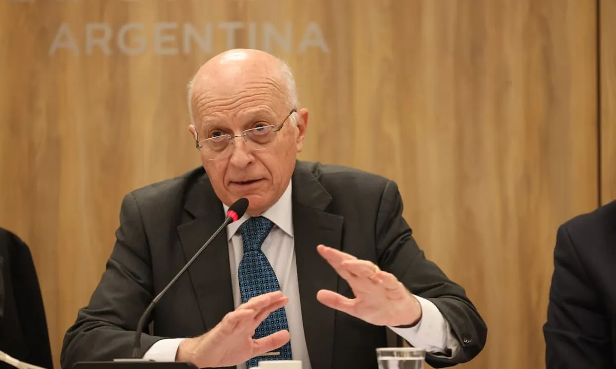El procurador general de la Nación rechazó que el juez federal de Campana se quede con una causa por los fondos de la AFA